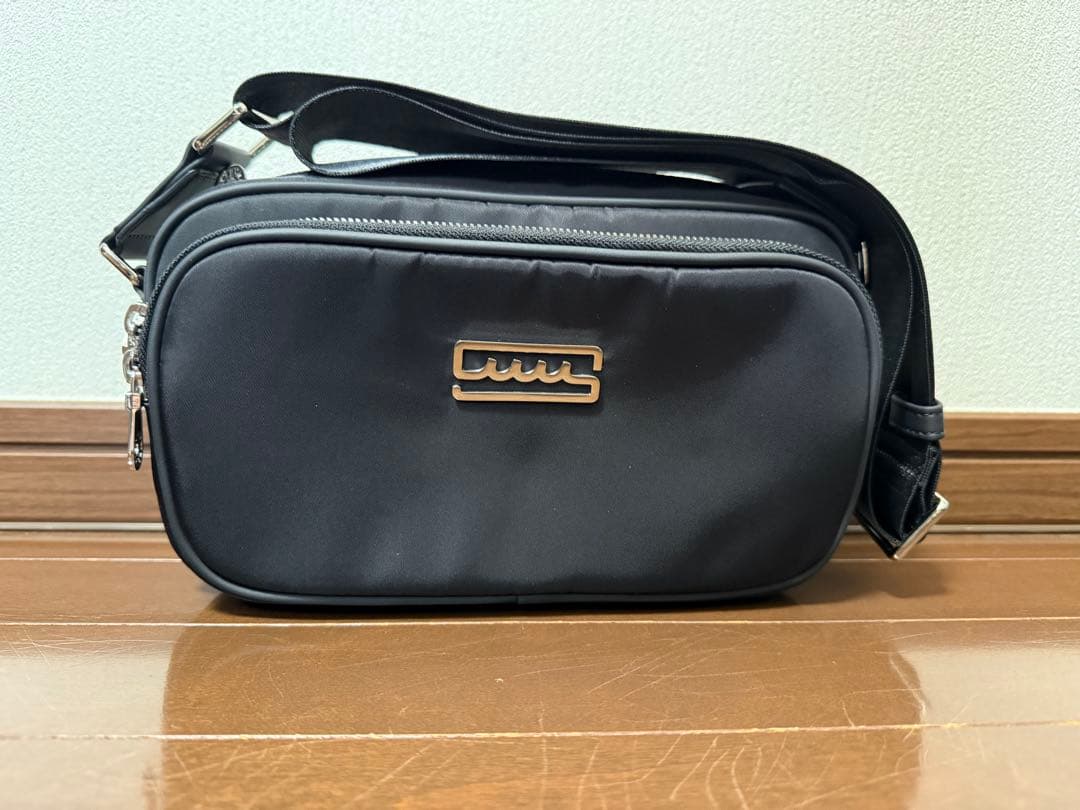 muta スリムショルダーバッグ　ブラック