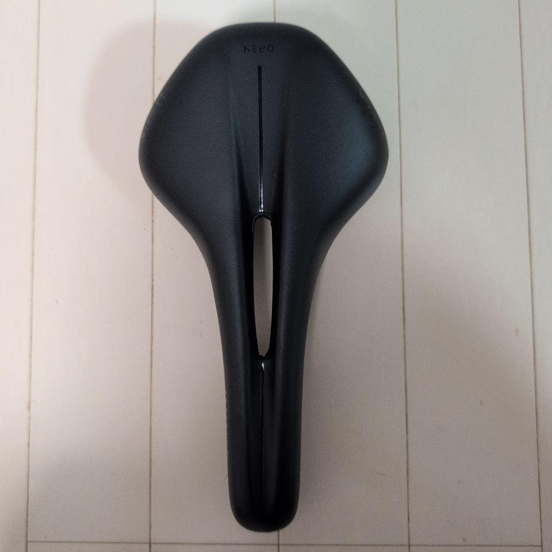 fi'zi:k ( フィジーク ) ANTARES R3 OPEN レギュラー