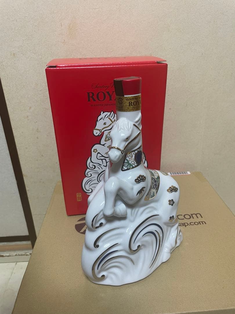 サントリー ローヤル 干支ボトル 2026年 午歳 43% 600ml