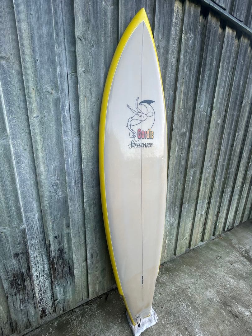 GORDIEサーフボード / 70`S Stinger 6`9
