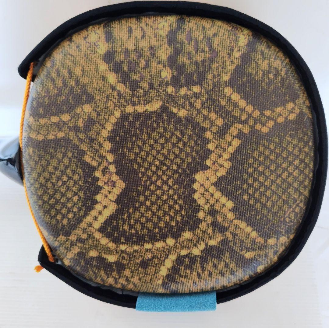 沖縄三線　人工皮三線　ハードケース付き