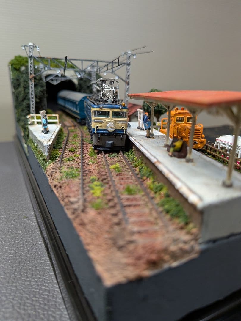 No.58鉄道Nゲージジオラマ車両、バス付き