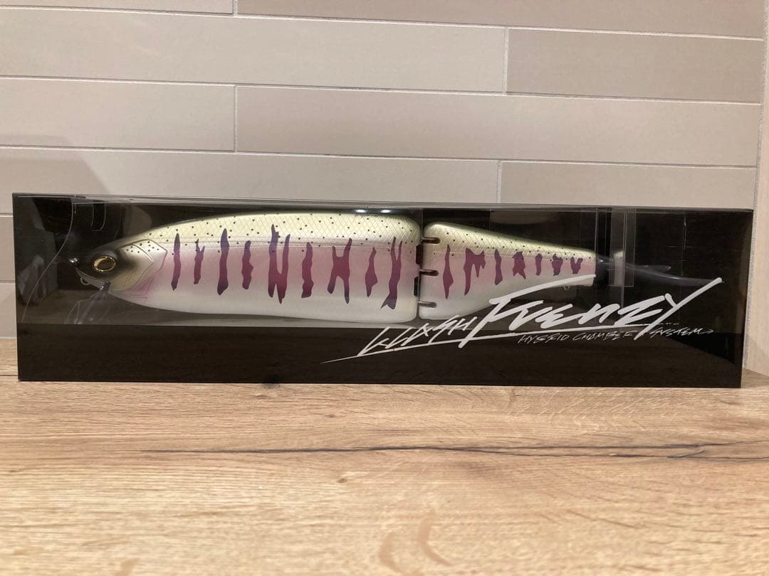 DRT クラッシュフレンジー　ビワトラ　新品未使用　200個限定　メルカリ最安