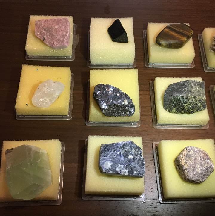 鉱石15個 デイアゴスティーニ