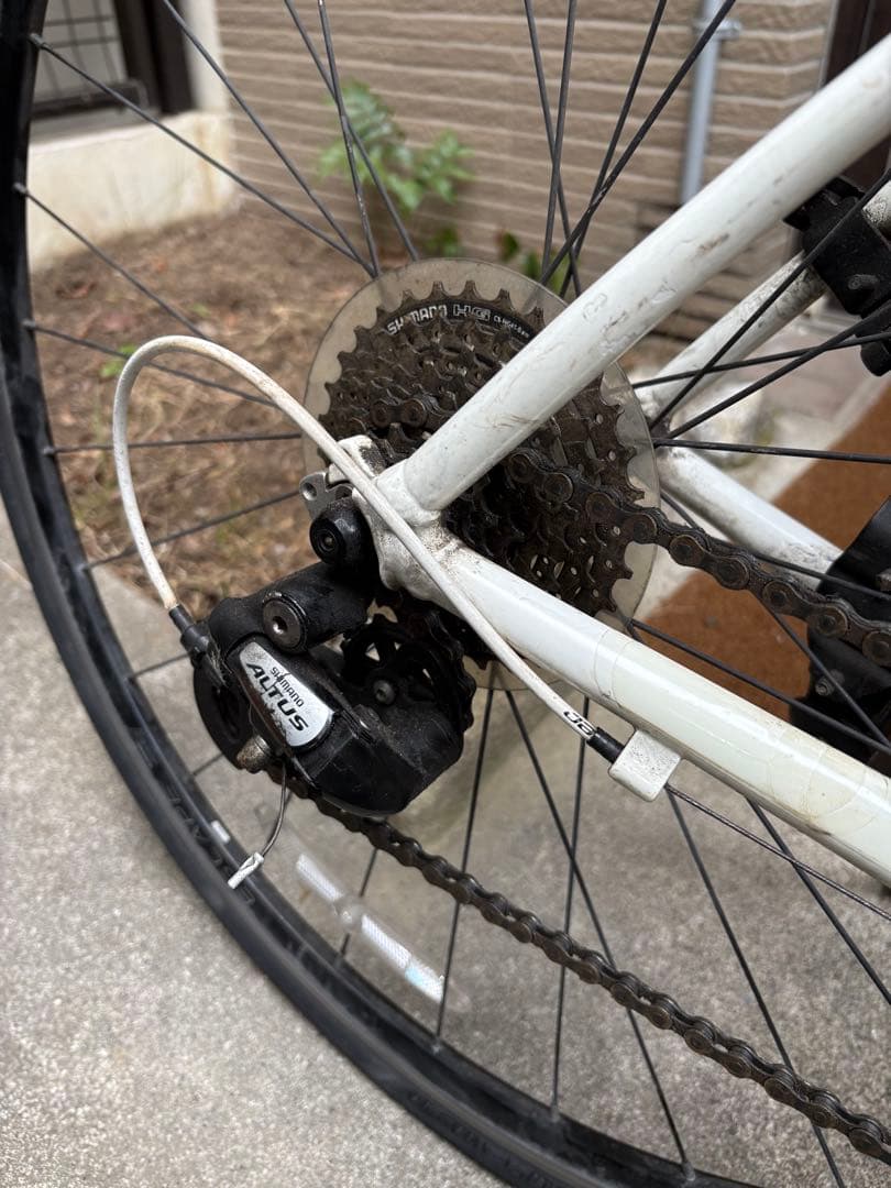 GIANT クロスバイク ホワイト エスケープR3 【付属品付き】直接引き渡し