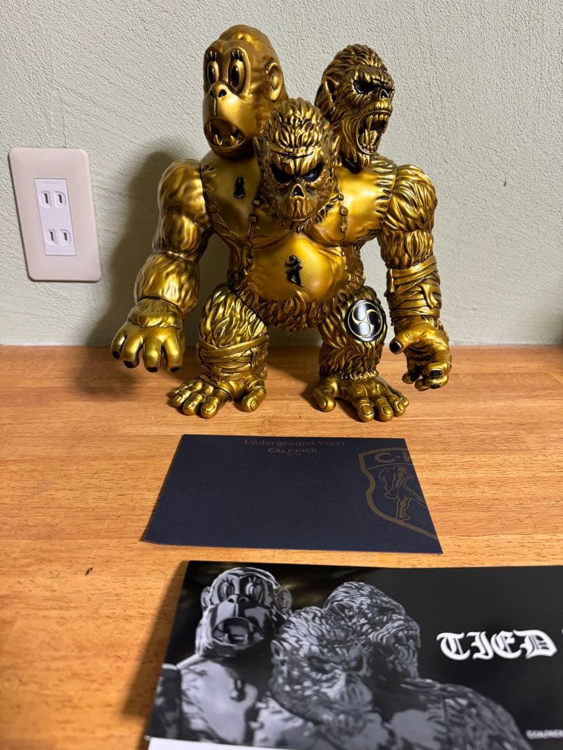 カーフキック東京 タイド キングス0期 ゴールド ソフビ