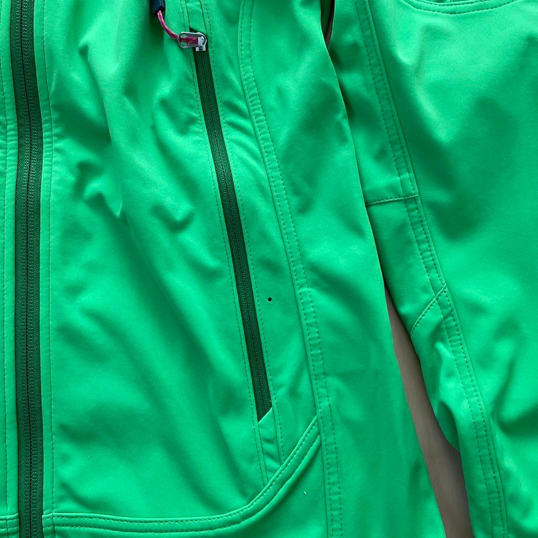 ピークパフォーマンス　　　　　　　　　ソフトシェルジャケット女性用S寸