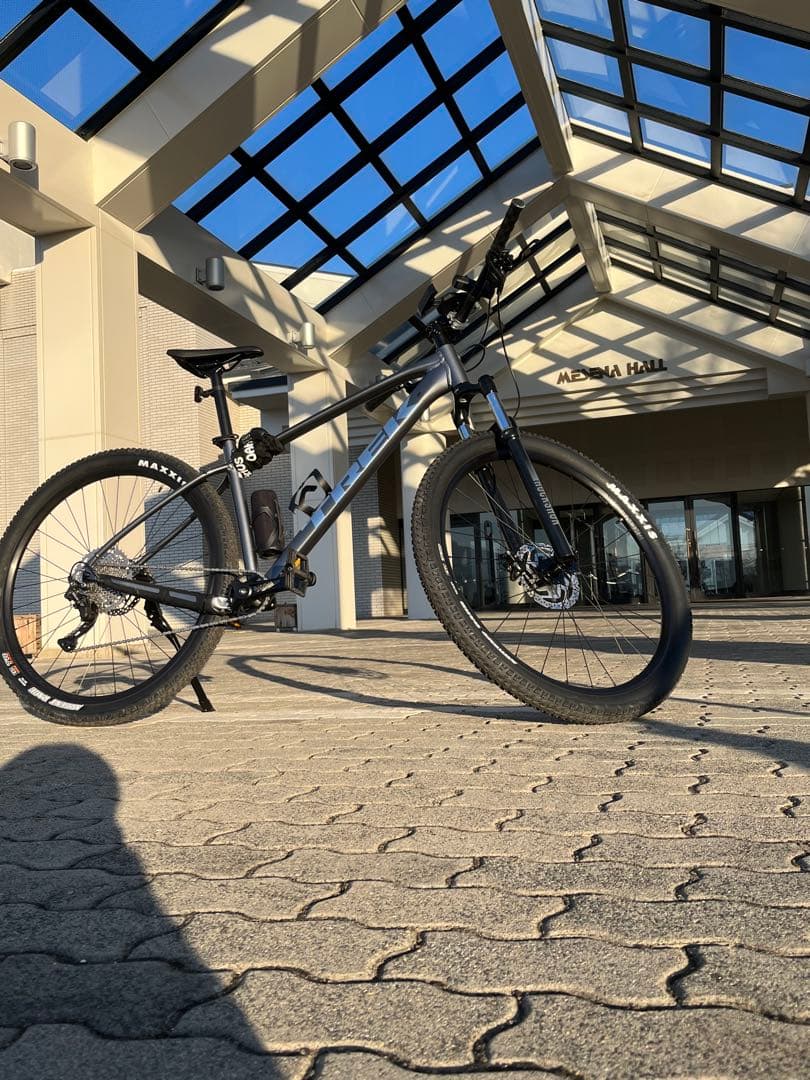 TREKマウンテンバイク 27.5インチ アルミフレーム
