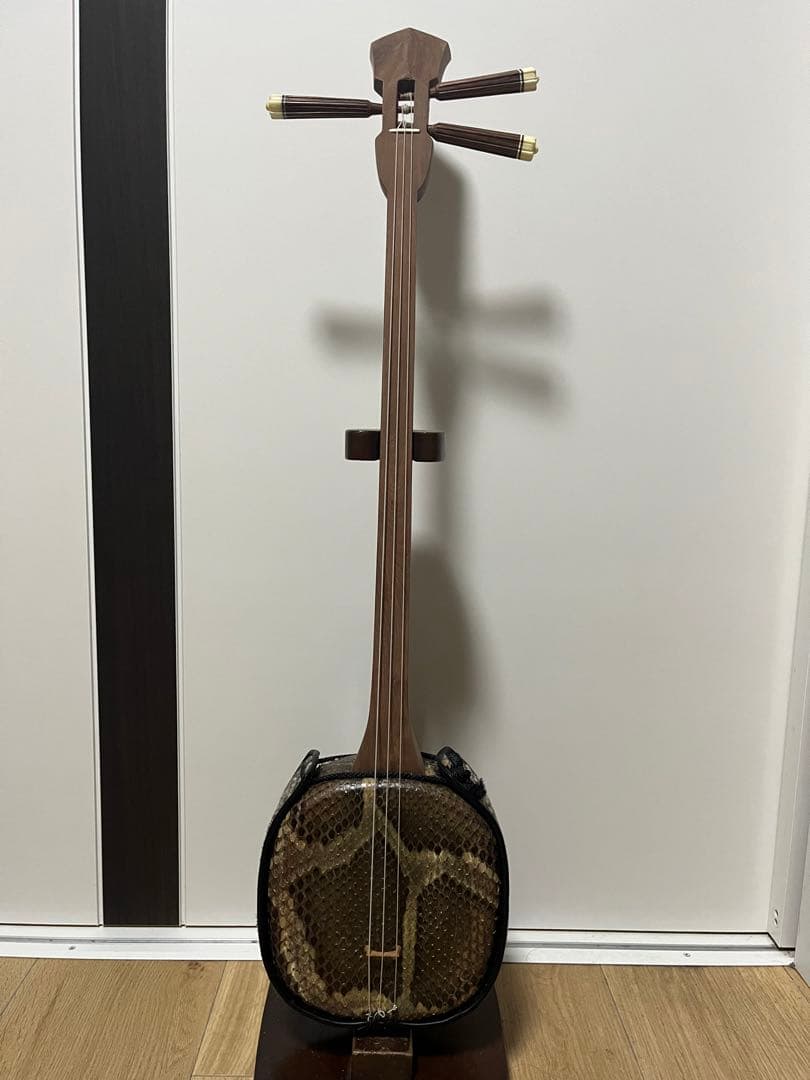 沖縄三線　知念大工　山原ユシの実　488グラム