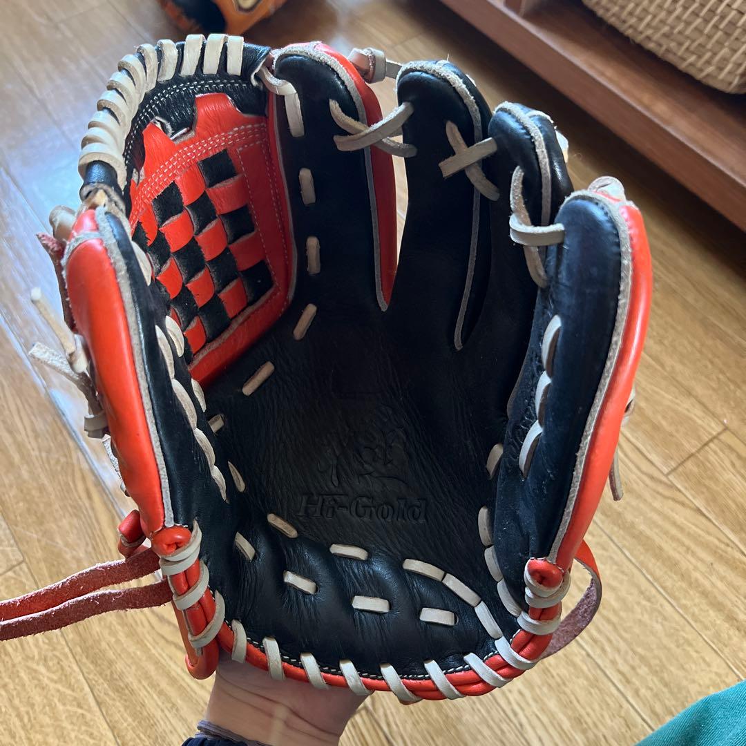 一般軟式グローブ　ハイゴールド