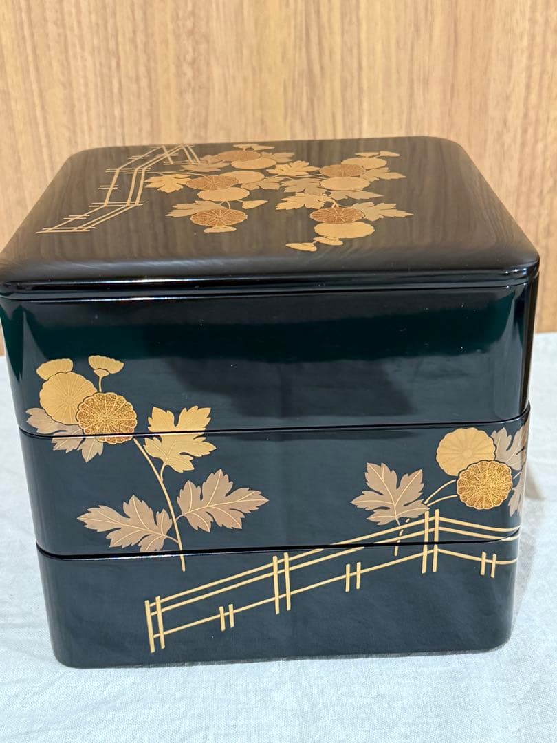 平安堂　山田平安堂　己ん典　菊　蒔絵　重箱