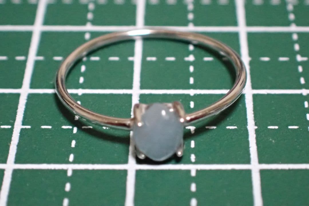 糸魚川翡翠　入コン沢　青　4ミリ　リング　指輪　送料無料