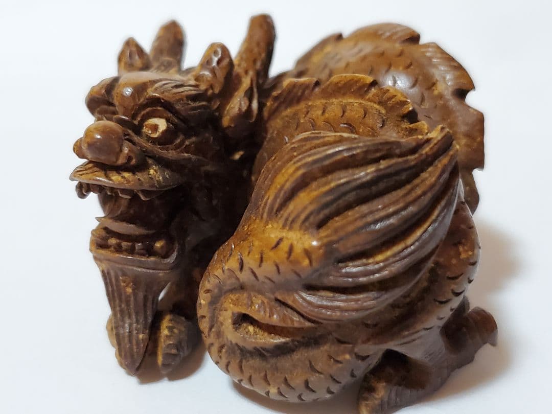 龍　竜　一刀彫　ドラゴン　木彫り　置物　骨董　ヴィンテージ　アンティーク