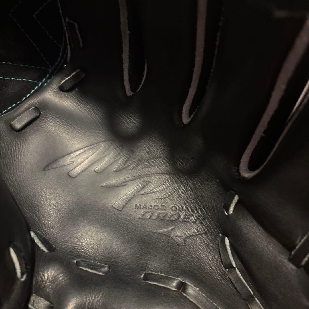 ミズノプロ　硬式オーダー投手用　AXI型