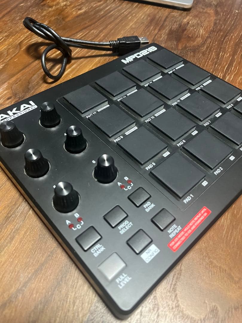 AKAI MPD218 ほぼ新品