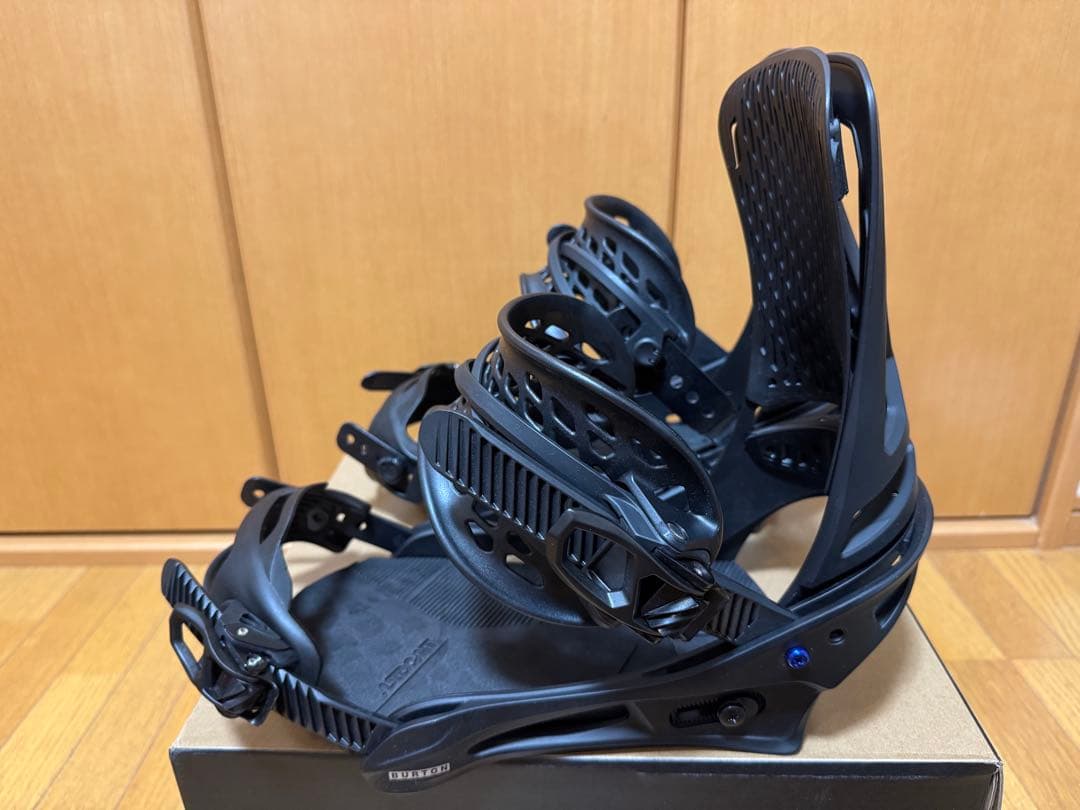 E*a様 24-25 GENESIS Re:Flex Lサイズ