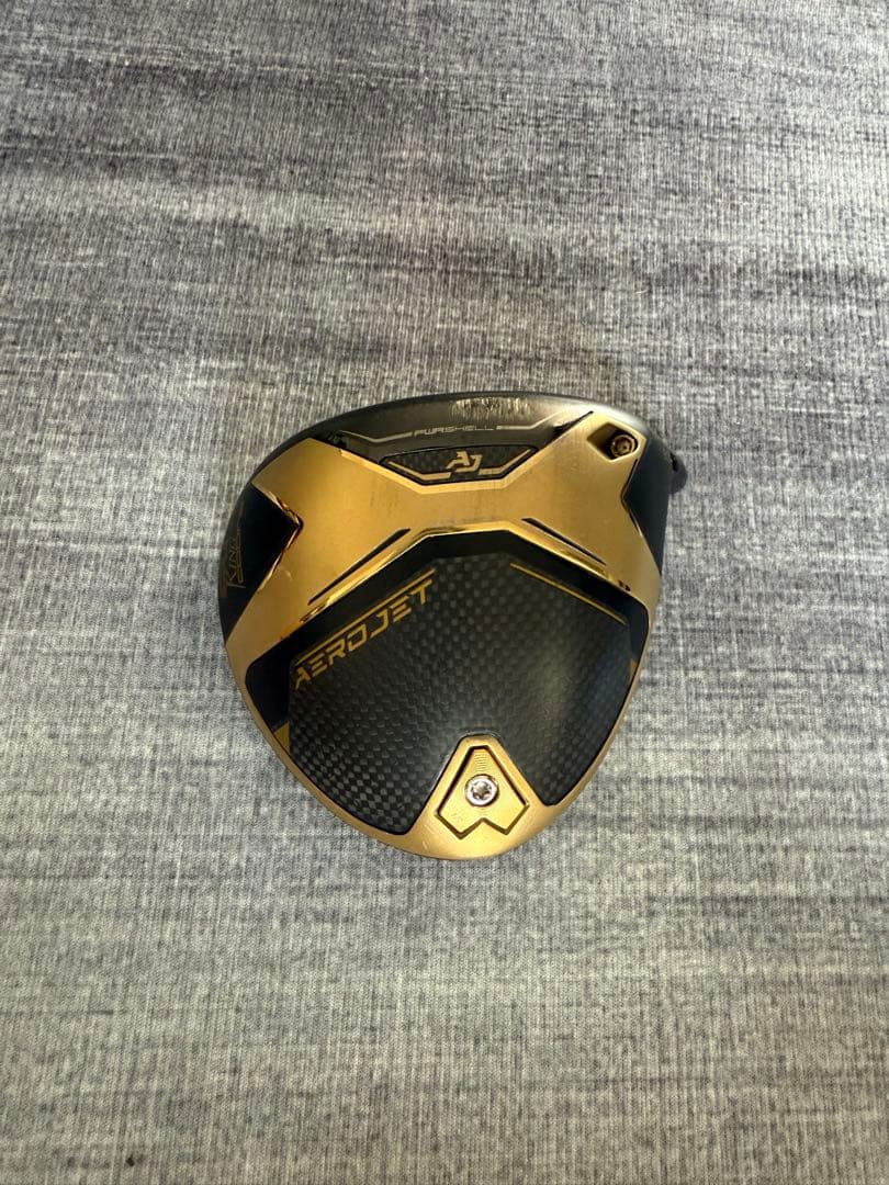 限定 Cobra 50th 10.5° ドライバー ヘッドカバーとウエイト付き