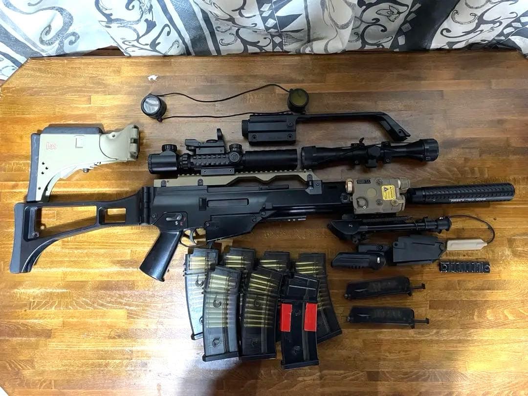 ジャンク次世代G36K セット　バッテリーマガジン7個など