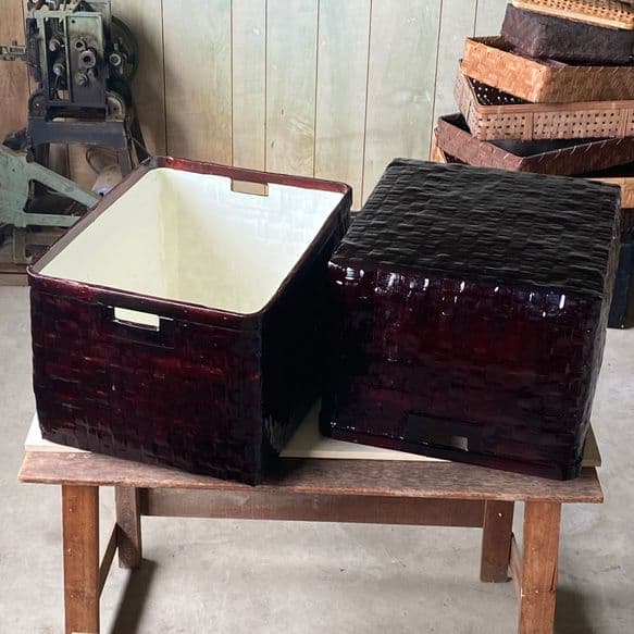 つづらの一閑張り　道具箱　茶溜め（深みのある赤茶色）