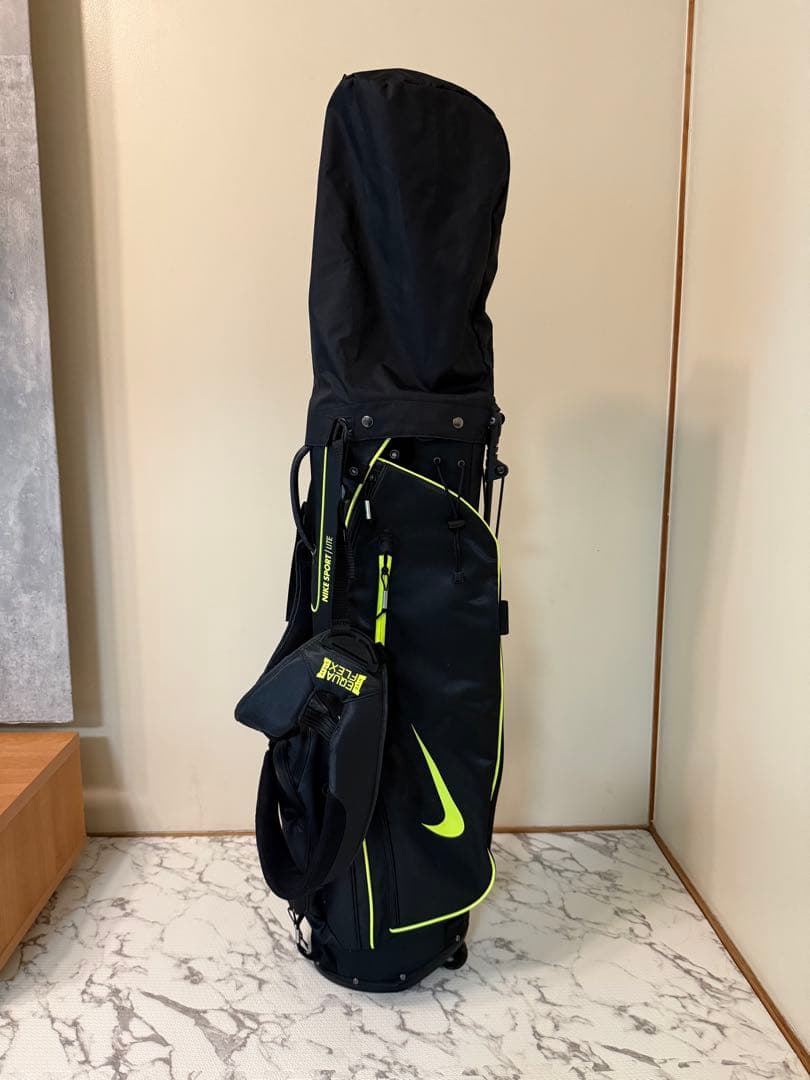 Nike スタンドゴルフバッグ ブラック/イエロー