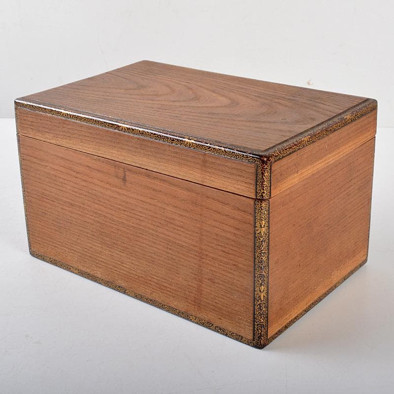 茶道具　唐草蒔絵　唐桑茶箱　黒楽茶碗　棗など　五点まとめて　時代箱　DR5732