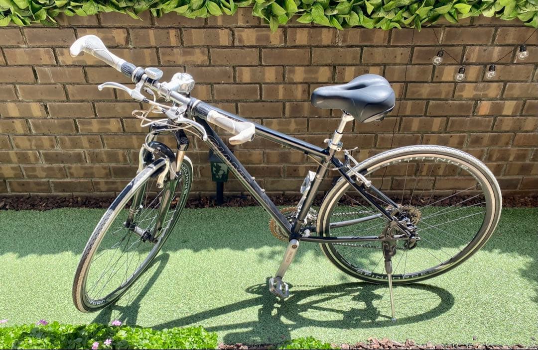 Giant Glide R3 クロスバイク　【引取り限定】