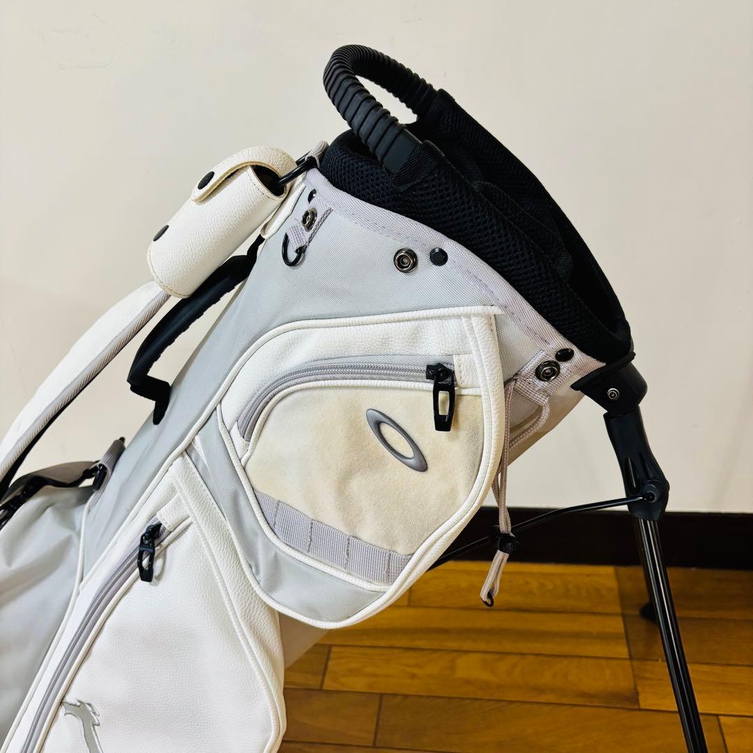 【希少品】オークリー OAKLEY キャディバッグ スタンド式　ゴルフ　送料込み