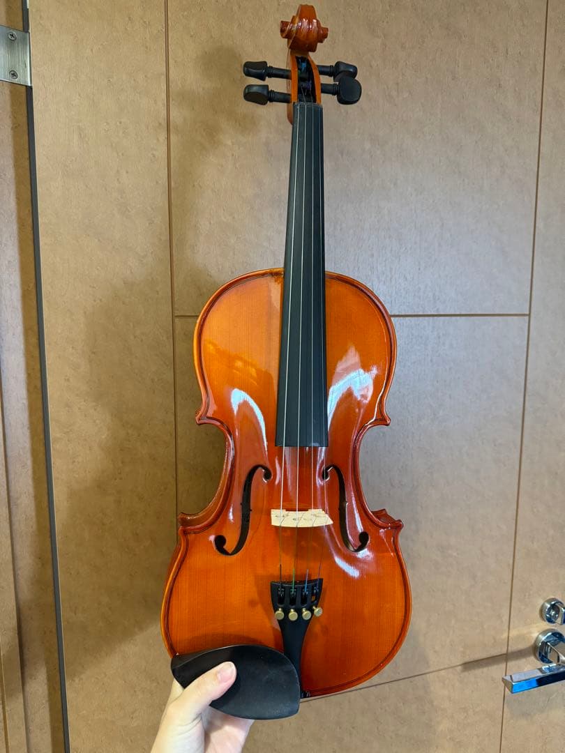 バイオリン　肩当て・ケース付き