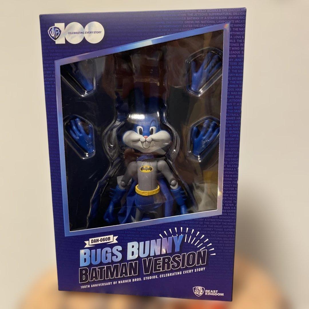 バッグスバニー　Batman Version 100周年記念　フィギュア