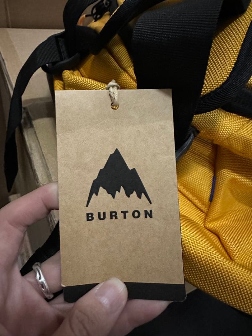 BURTON ボストンバッグ イエロー 新商品タグ付き