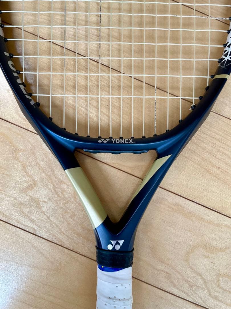 超美品♪ヨネックス アストレル 115 。ガット新同オーバーグリップ新、ケース付