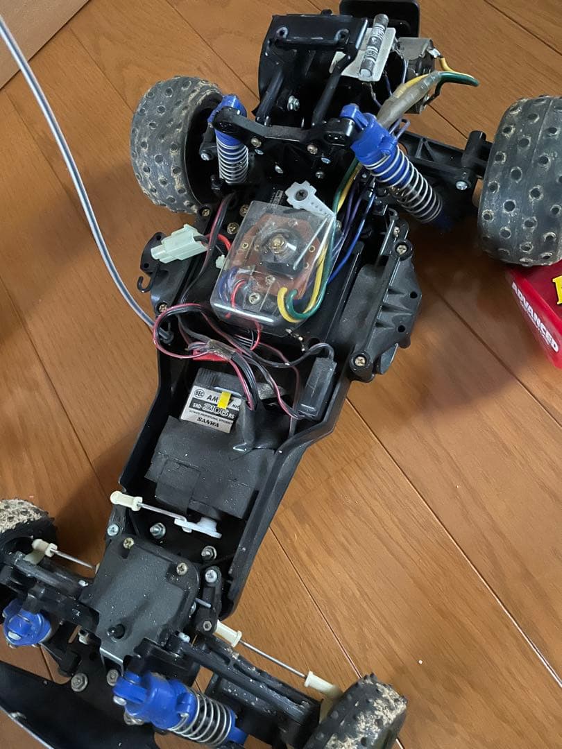 ラジコン　MADCAP 2WD