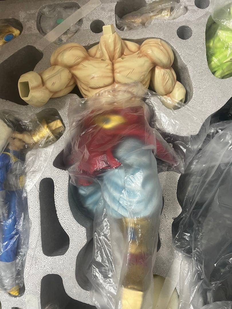 ドラゴンボール ベジータ ブロリー 孫悟空 フィギュア ガレージキット