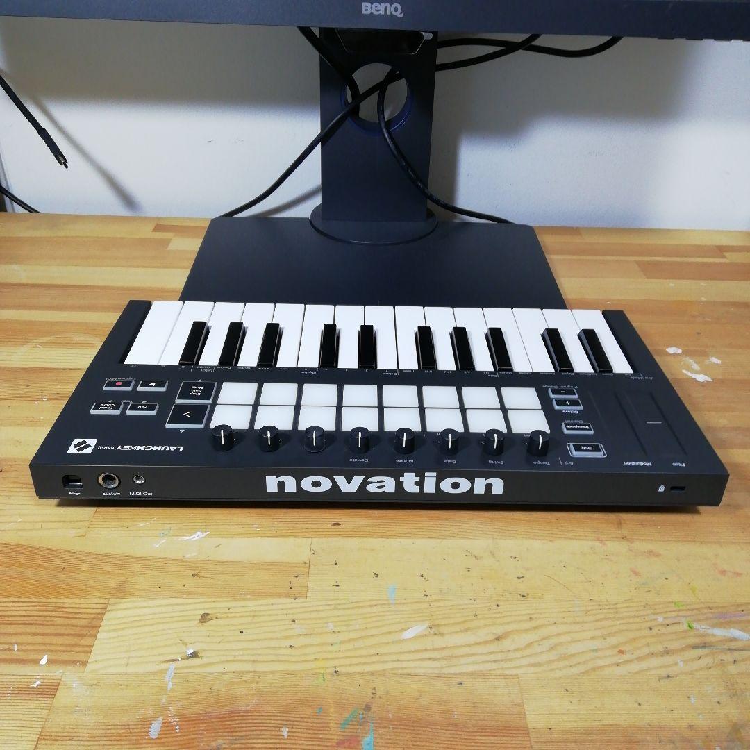 【美品】Novation Launchkey Mini 25 MK3
