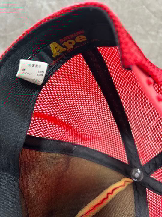 A BATHING APE 赤カモ　キャップ　当時物　エイプ　完売品