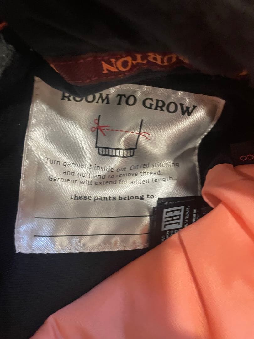 nico様　BURTON キッズウェア上下セット　130センチ