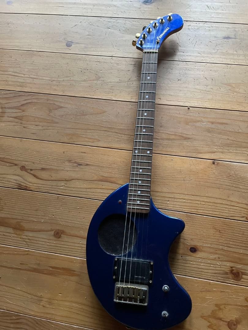 Fernandes エレキギター 青