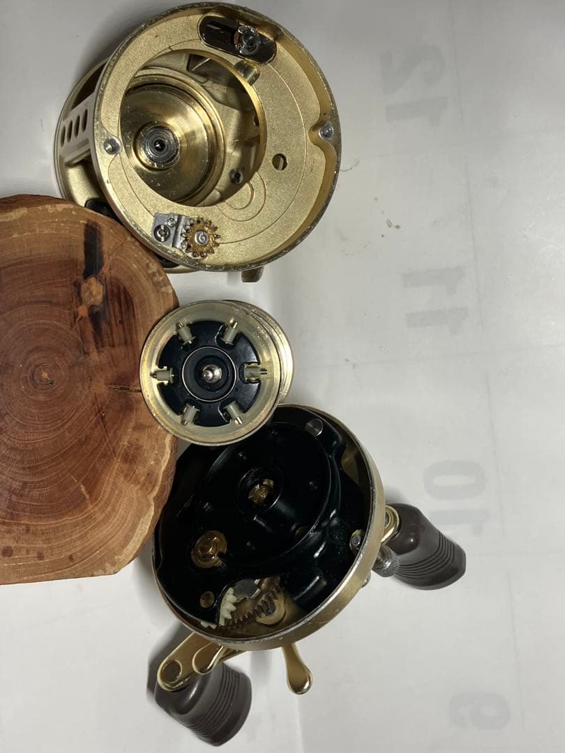 シマノカルカッタ201XTゴールド　左巻き巻き 1209-2