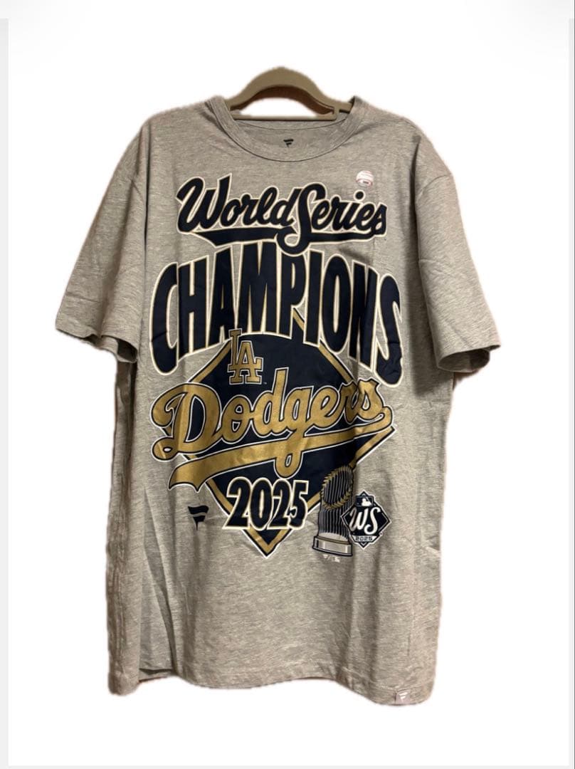 【日本未発売】Dodgers 2025年ワールドシリーズ記念Tシャツ　Lサイズ