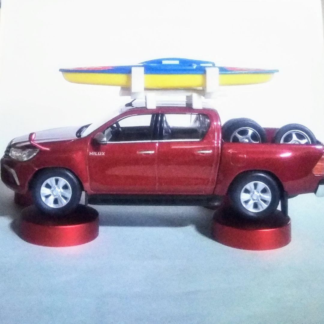 ディーラー カラーサンプルミニカー トヨタ ハイラックス ローダウン 1/30