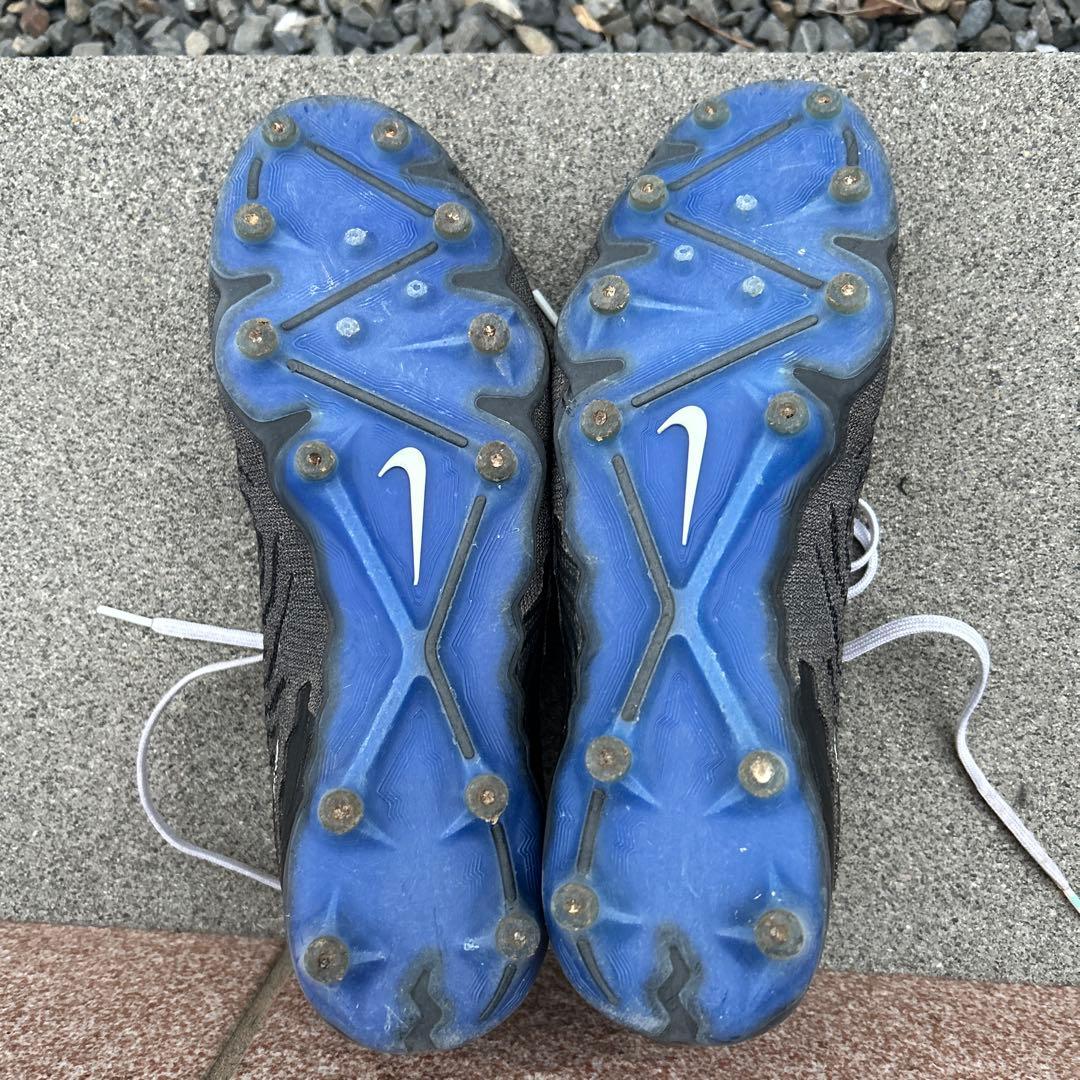Nike ファントムGX AG