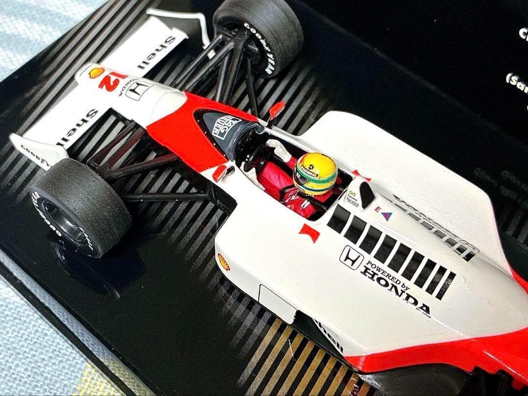 ミニチャンプス WC 1/43 マクラーレン・ホンダ MP4/4 A. セナ
