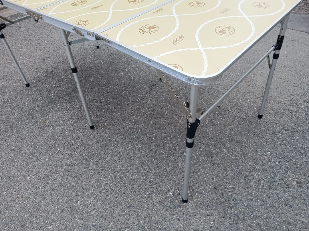 【Coleman】スリム四折テーブル 収納ケース付