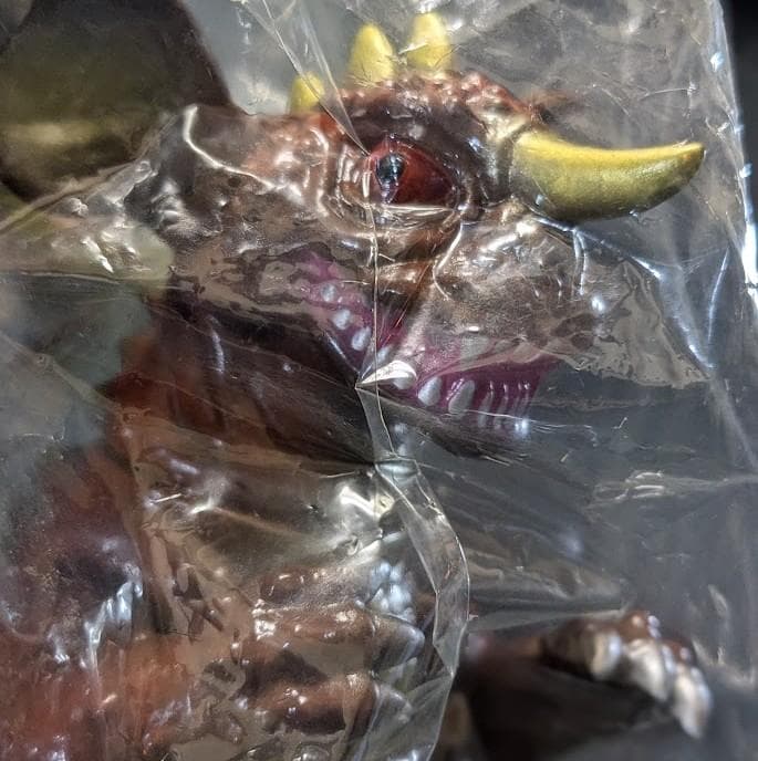 バラゴン＋山小屋（マーミット）ビニパラベビー未開封ソフビフィギュア