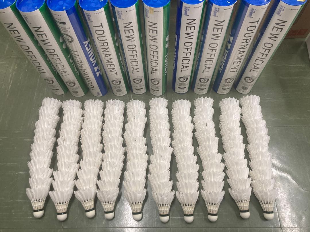 【美品】ニューオフィシャル　リペア済み　基礎打ち・ノック用シャトル120個