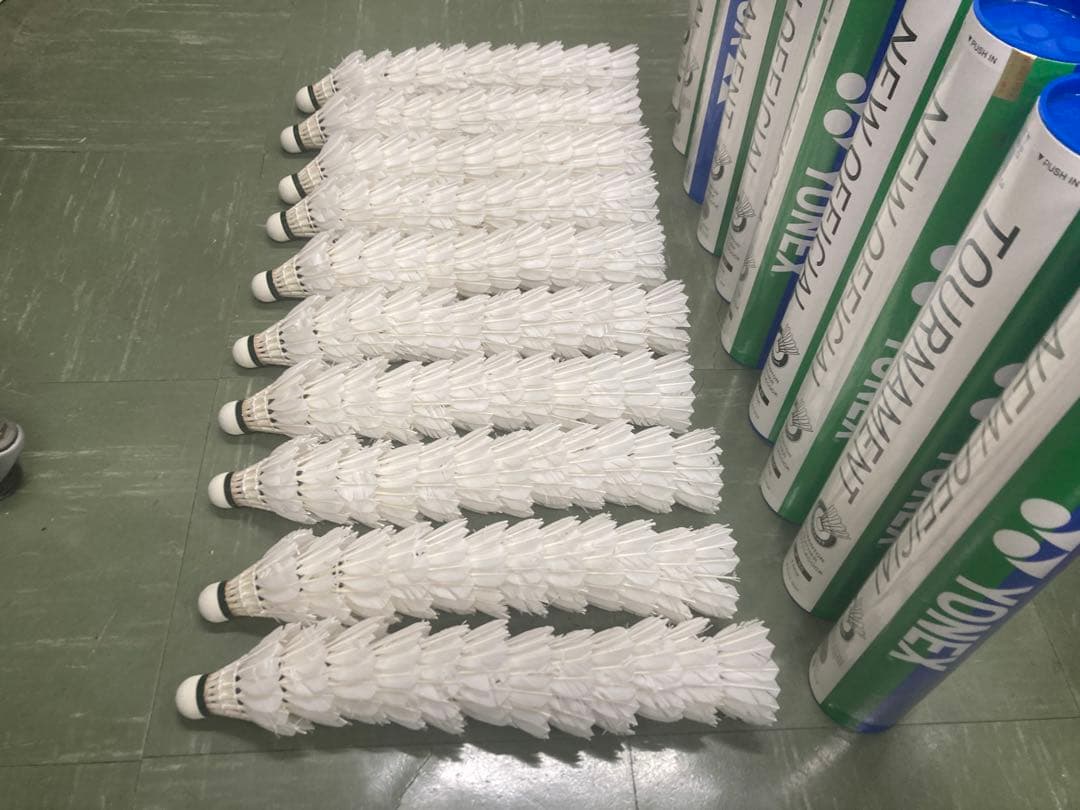 【美品】ニューオフィシャル　リペア済み　基礎打ち・ノック用シャトル120個