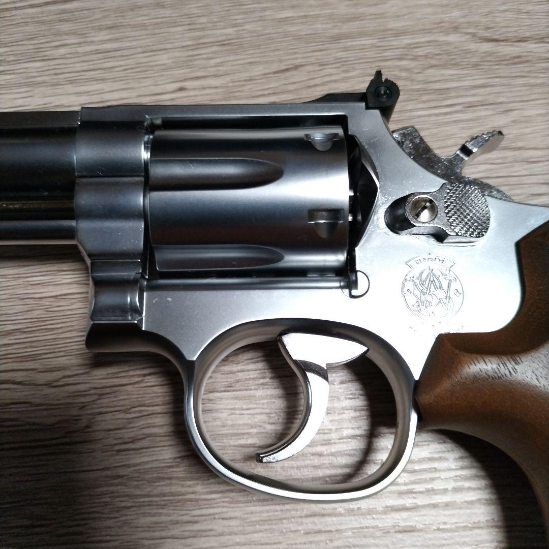 タナカワ−クスのM66コンバットマグナム４インチバージョン3ステンレスモデルガン