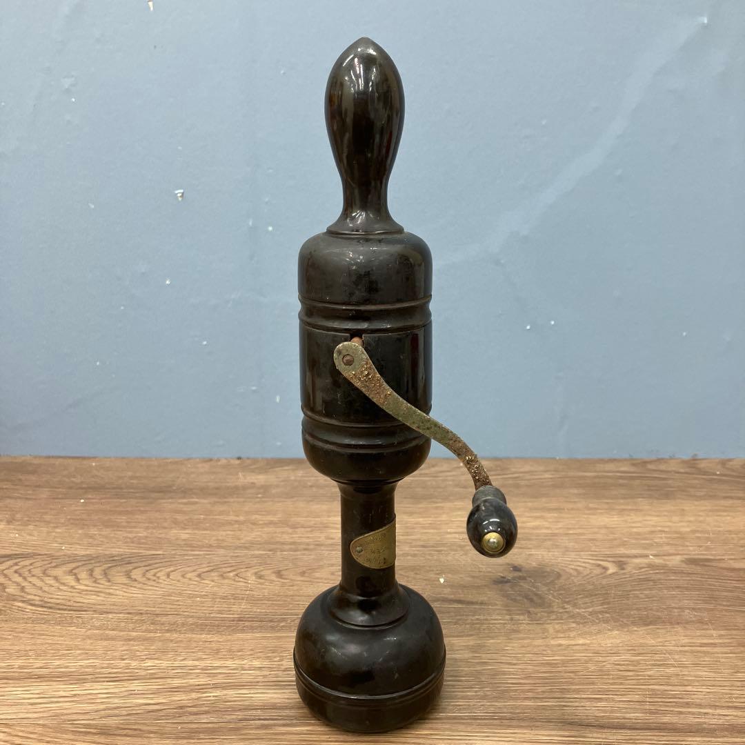 E-壁 希少 当時物 昭和レトロ 手回し式 肩たたき 手回し