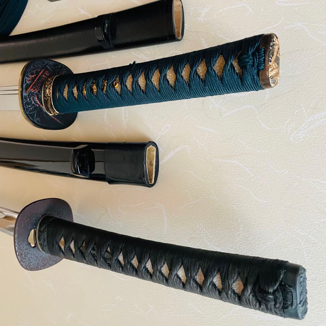 模造刀 日本刀 樋入り刀身　のたれ刃紋 武具 刀剣 刀置き　美品　高級品　w7