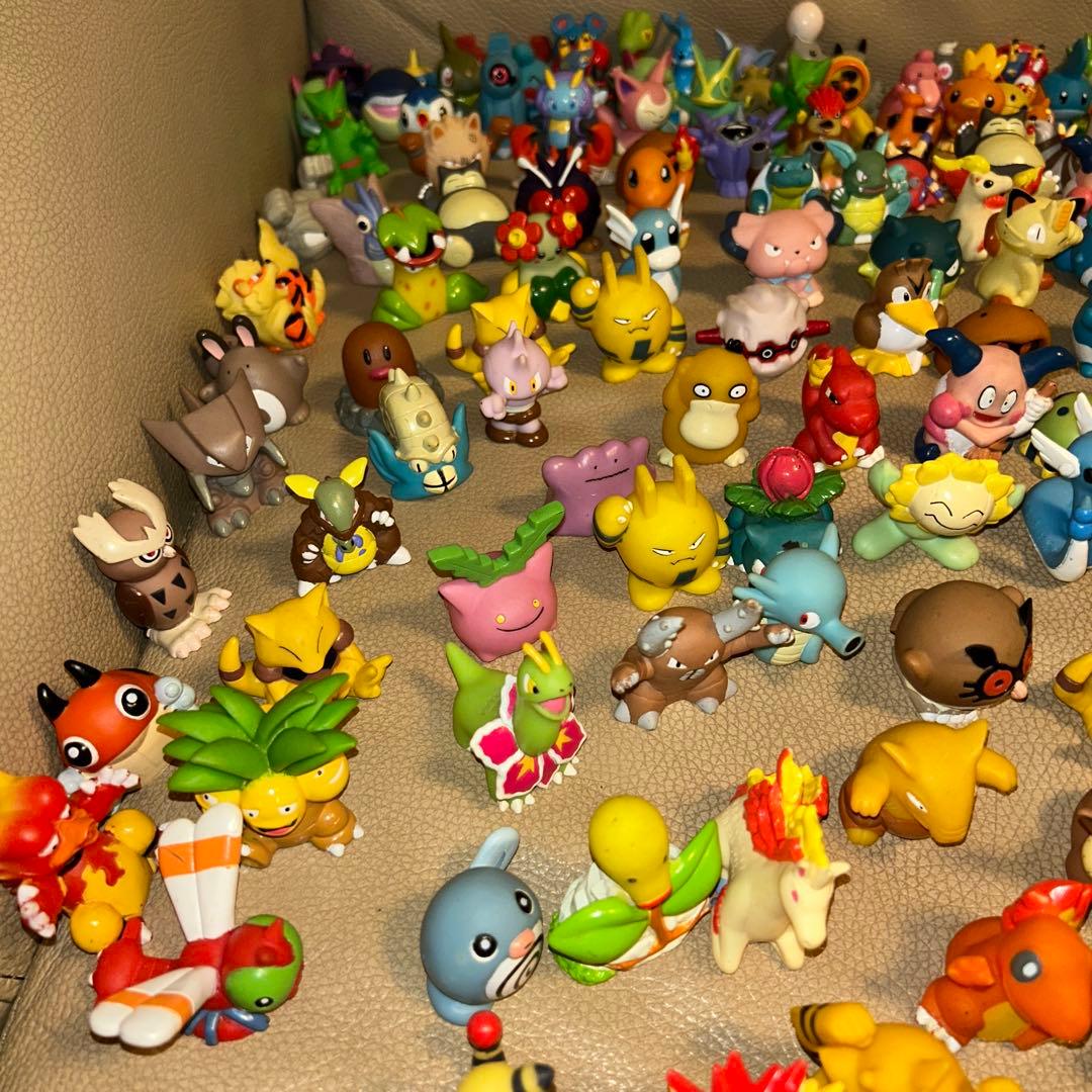 ポケモンキッズ 指人形 初期任天堂刻印含む400体以上まとめ売り
